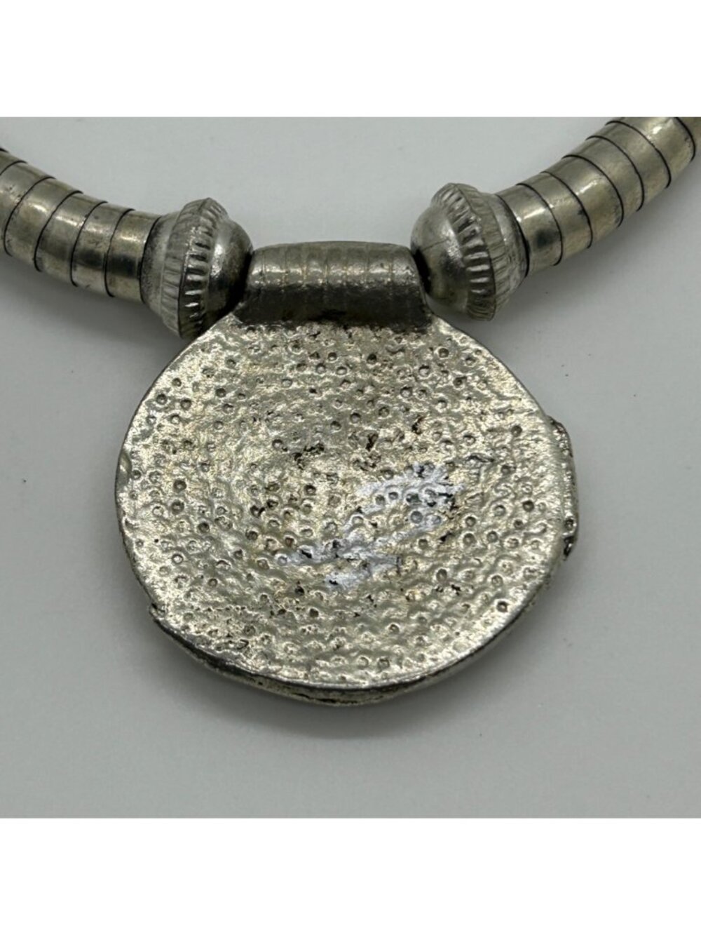 Modernist Statement Necklace Choker Industrial Memory Wire Spiral Pendant 16" - Picture 7 of 11